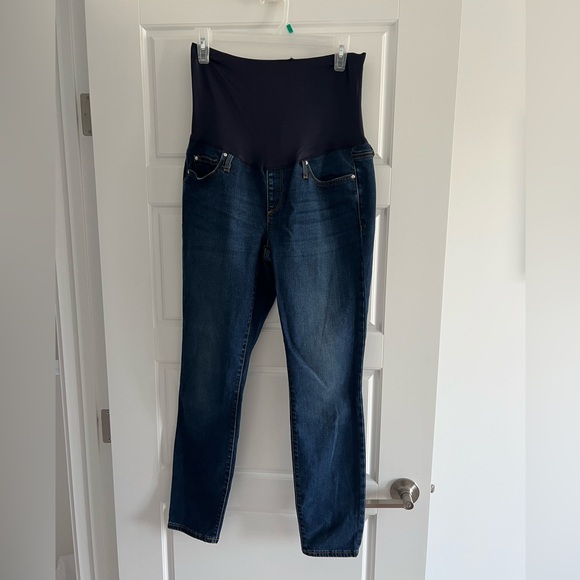 Gap maternity Jeans in size 29 - Picture 2 of 4